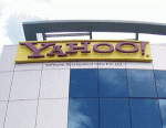 Yahoo попала в сложное поглощение