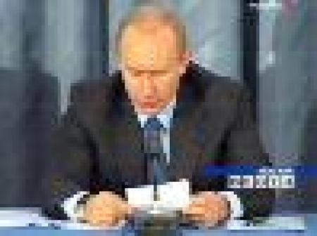 Путин предложил досрочно выплатить долги МВФ