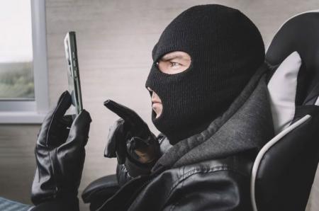 На Кубани ущерб от телефонных аферистов снижается, но растёт вербовка дропперов