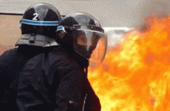 Марш победы и беспорядков