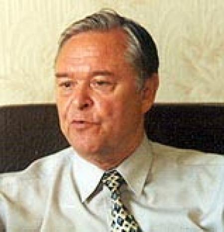 Позиция - твердая, цели - конкретные